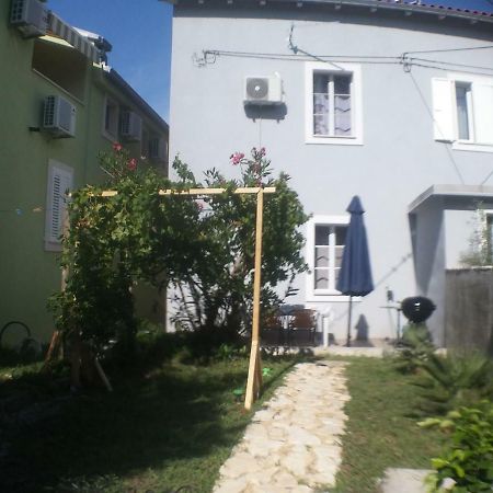 Family House Nerezine公寓 外观 照片