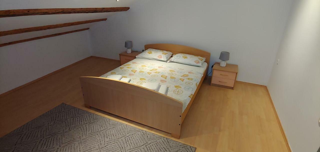 Family House Nerezine公寓 外观 照片